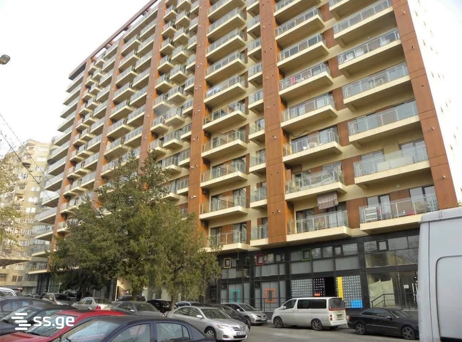Коммерческое помещение на m. aleksidze st. Saburtalo