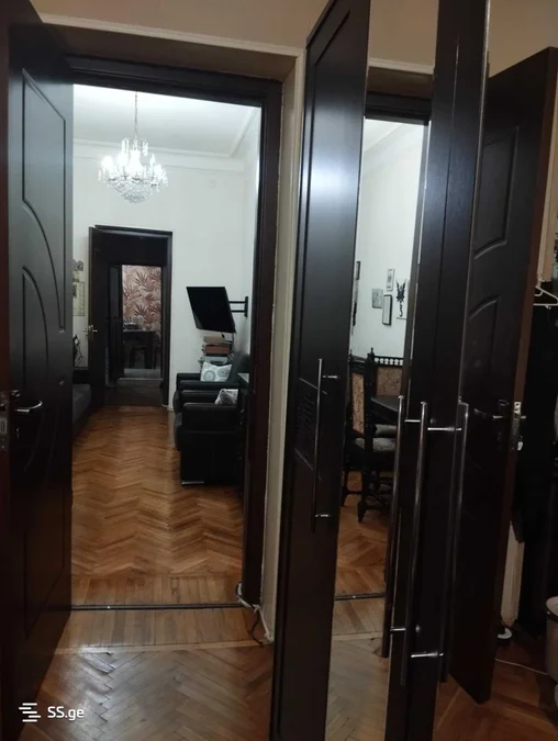 2 room Flat For Sale. Vera