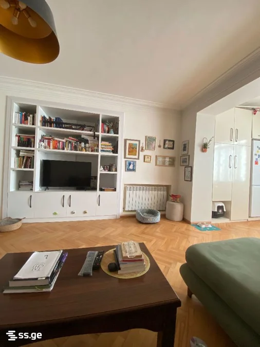 4 room Flat For Sale. Vake