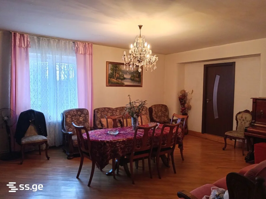 Паркинг на улица Зазы Панаскертели-Цицишвили 0 Saburtalo