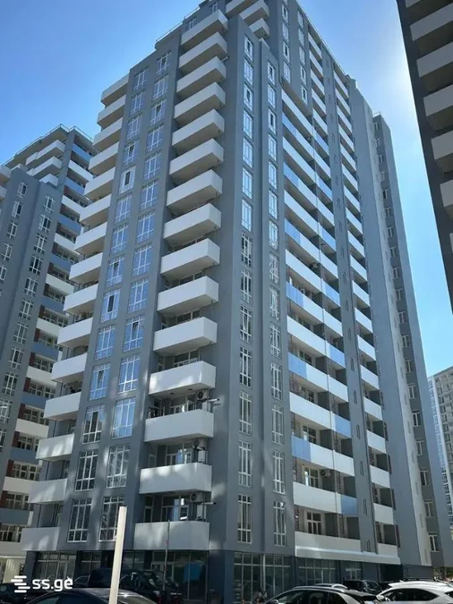 3-комнатная квартира в районе аэропорта