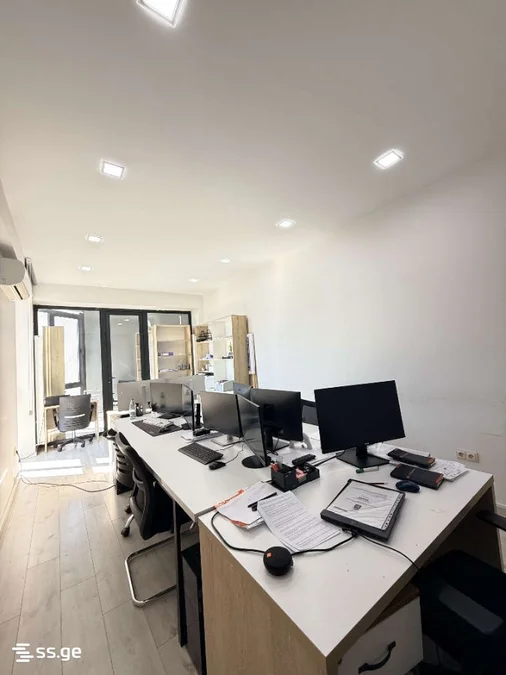 Офис 122 кв.м в Ведзиси, $245,000