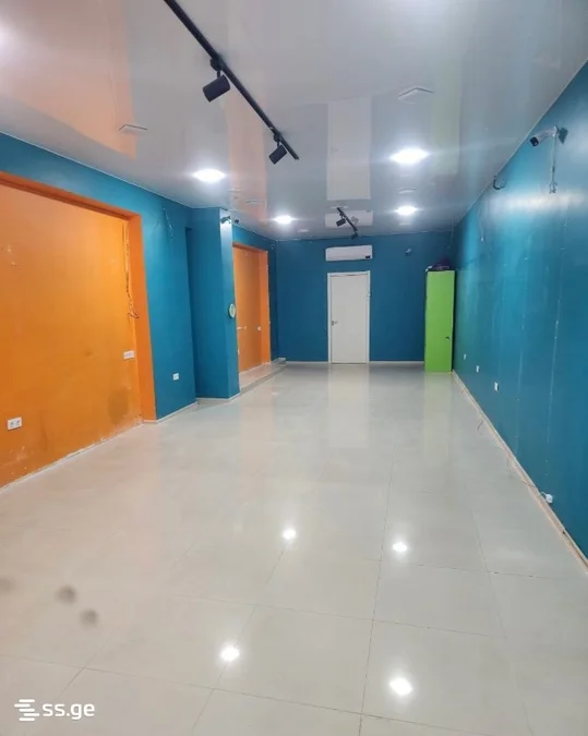Коммерческое помещение 67 м² на улице Бербуки, $1200