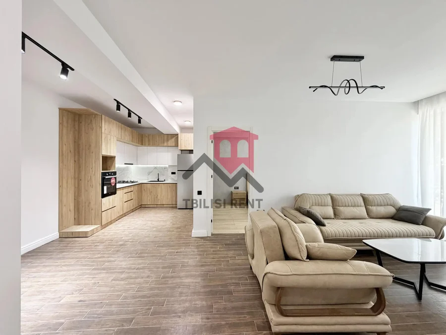 4 комнаты в Исани, $175000