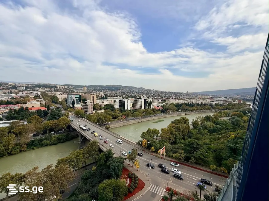 3-комнатная квартира в Тбилиси