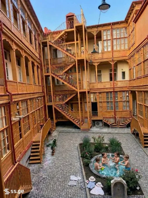4 room Flat Daily rent. Chugureti