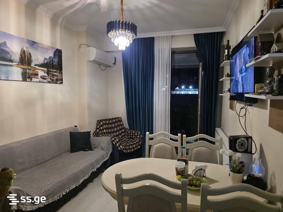 3-комнатная квартира в Тбилиси