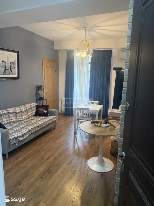 2 room Flat For Rent. Vake