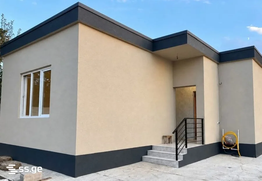 3 room Private House For Sale. Mukhiani