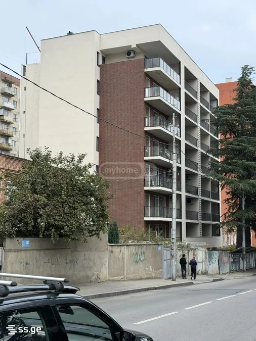 Коммерческое помещение на შალვა ნუცუბიძის ქუჩა 205 Saburtalo