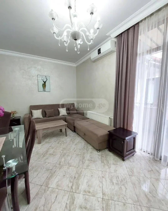 Долгосрочная аренда 3-комнатной квартиры в Rustaveli District