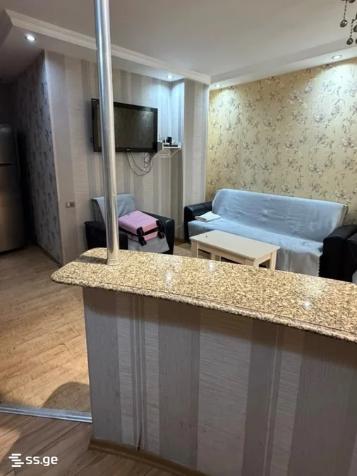 1+1 на ტბელ აბუსერიძის ქ. 42 Khimshiashvili District
