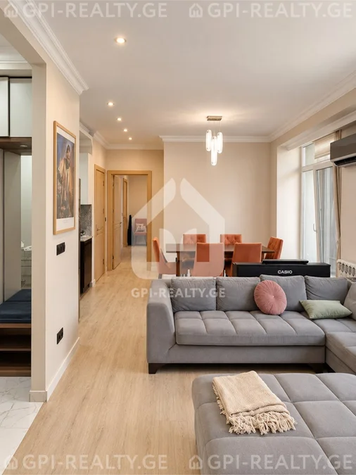 3-спальная квартира в City Park, $295 000