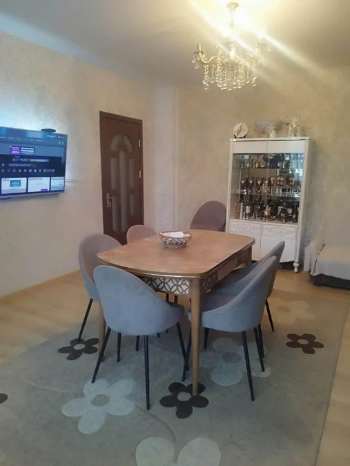 Улица Сакартвелос Эртианобиствис Мебрдзолта: 4-комнатная, 72.0 м²