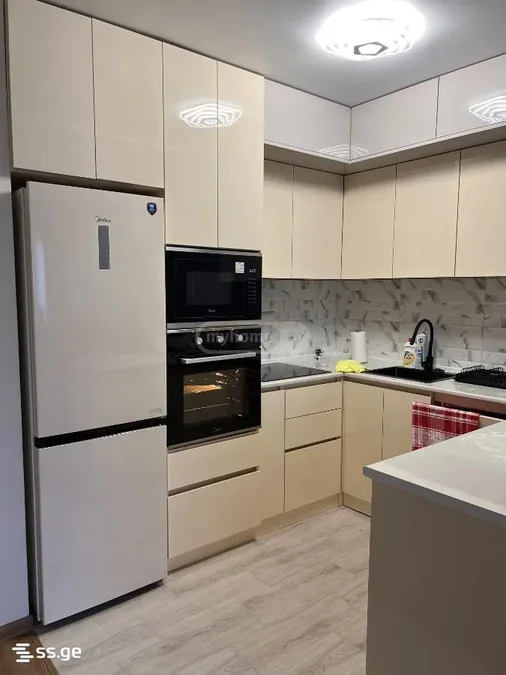Коммерческое помещение на ტბელ აბუსერიძის ქ. 0 Khimshiashvili District