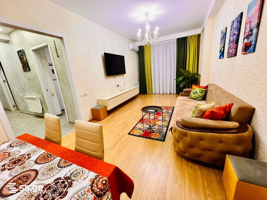 4 room Flat Daily rent. Vake