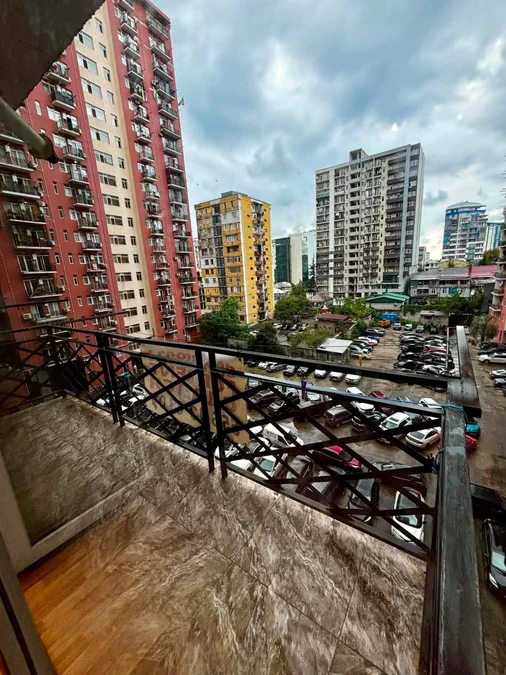 1+1 на улица Шерифа Химшиашвили 20 Khimshiashvili District