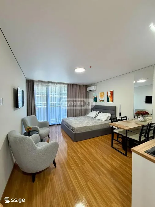 1+1 на Guru Status Шосе Аэропорта 123 Airport District