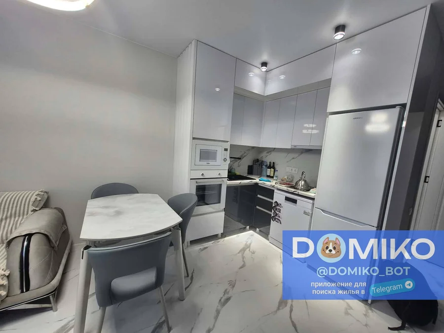 3-комнатная квартира в Black Sea Tower, 2+1, $1200