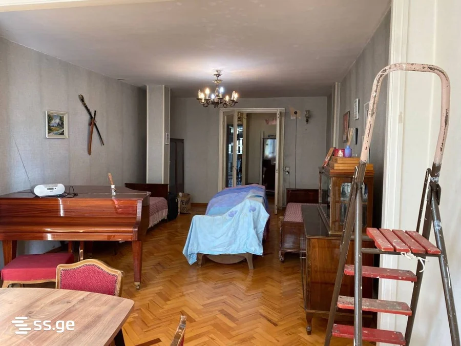 4-комнатная квартира Продаётся. Сабуртало