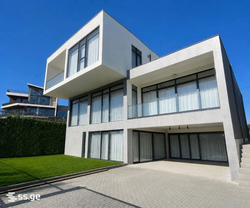 8 room Private House For Rent. Lisi lake