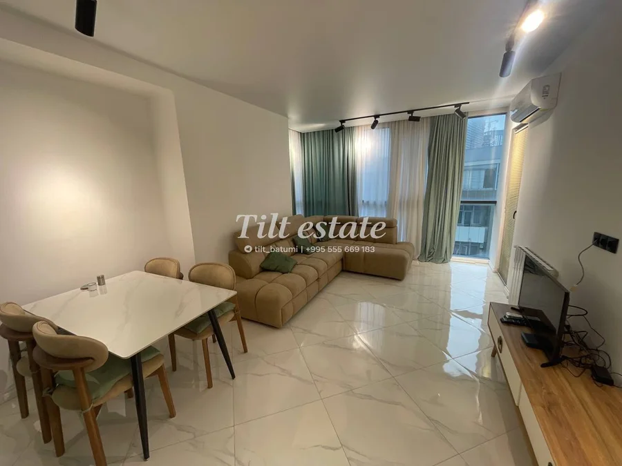 1+1 в Calligraphy Towers, Шартава 18, $700