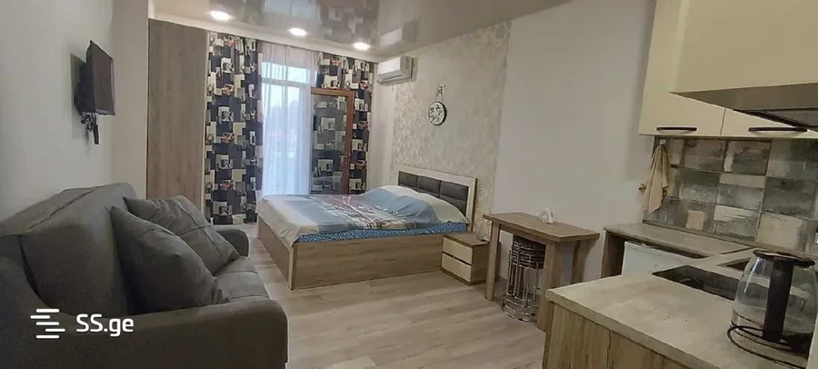 Студия с новым ремонтом в Гонио, $250 до июня