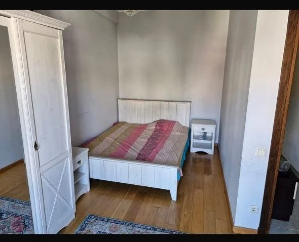 4-комнатная квартира в Сабуртало, 135 кв.м