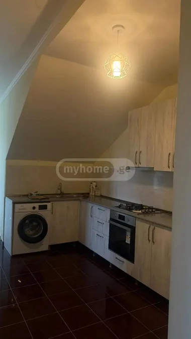 3 комнаты в частном доме, $300