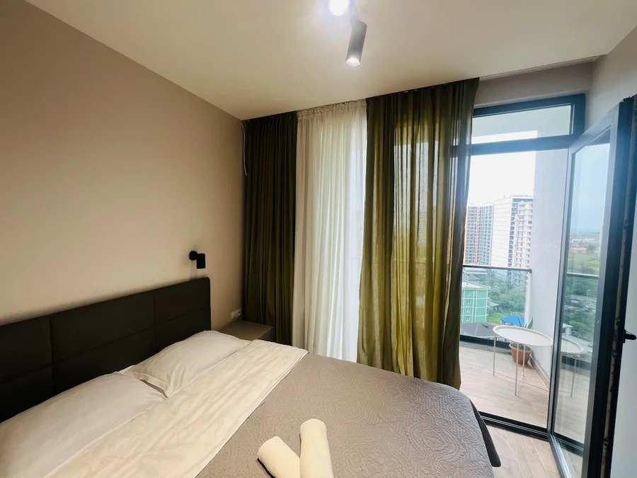 Закат Рай | Квартира на Новом бульваре , Area: 65 m² , Room count: 2 , Floor: 12/16 , Condition: Newly renovated , View: Sea view , Distance to the sea: 100 m (First line) , Price: $85,000 , For sale , +995 599 77 77 77 , info@sunsetparadise.com