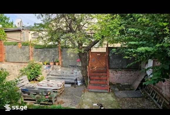 4 room Private House For Sale. Avlabari