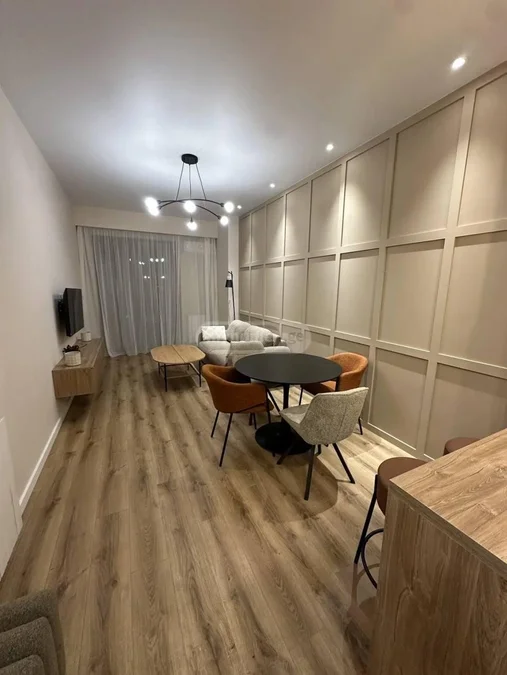 White Square Shartava: 2-комнатная, 68.0 м²