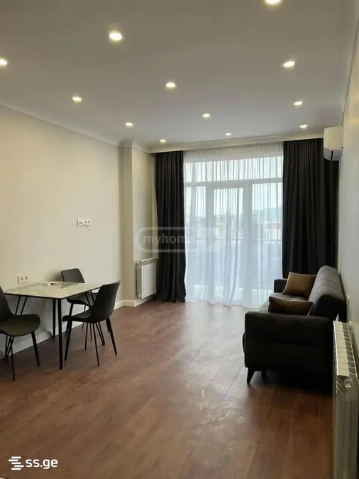 1+1 на Кутаиси ул. 61) 50 Old Batumi District