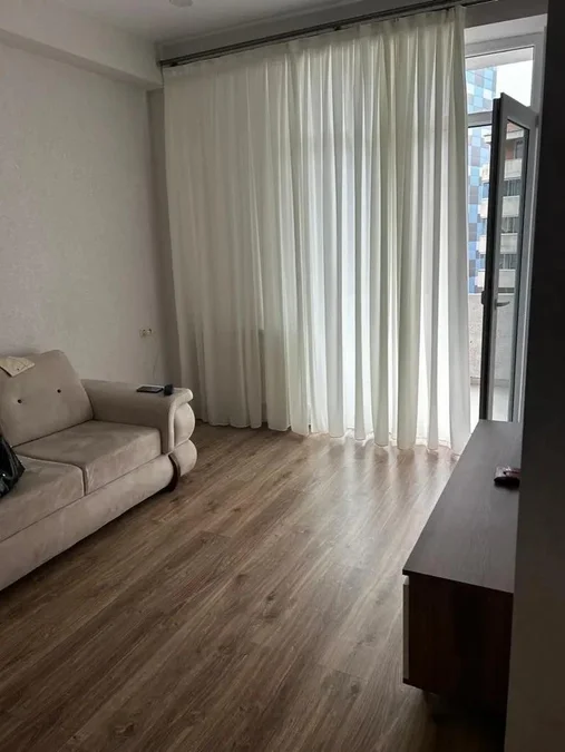 Константине Капанели ул. 6: 3-комнатная, 76,0 м²