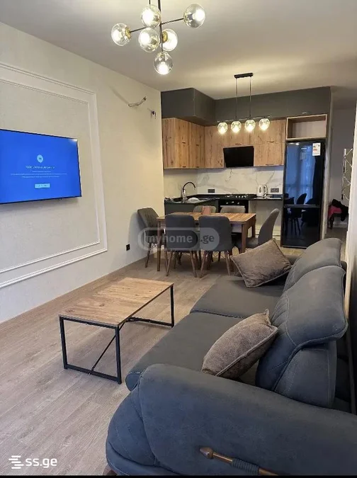 1+1 на улице Парнаваз Мепе, $750