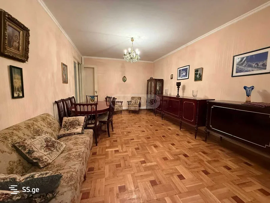 4-комнатная квартира. Сабуртало