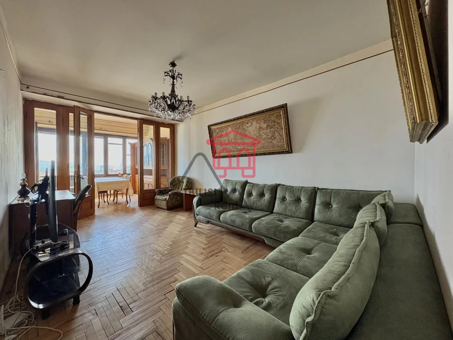 3-комнатная квартира в Ваке, Палиашвили 6, $230000