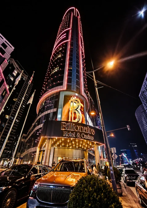 Белые золотые апартаменты в Billionaire Ramada
