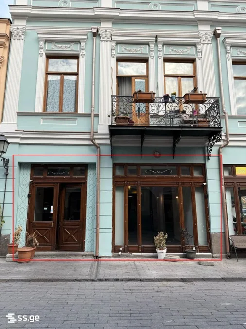 Коммерческое помещение 90 м², Чугурети