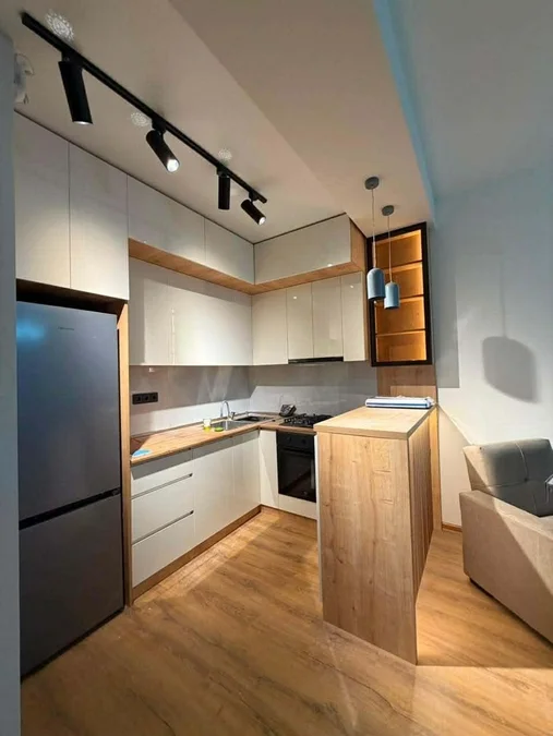 White Square Shartava: 2-комнатная, 62.5 м²