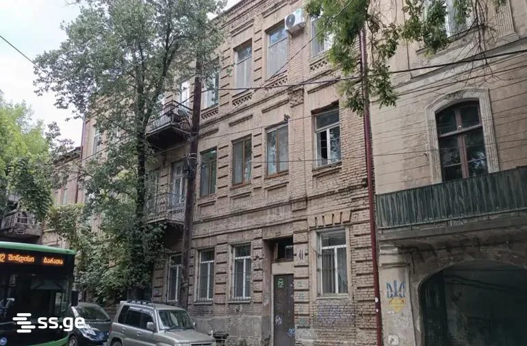 2 room Flat For Sale. Sololaki