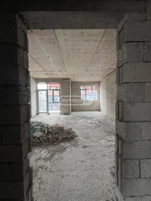 2-комнатная квартира в районе Багратиони