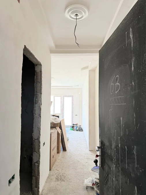 Студия 32.65 м² в белом каркасе у Metro City