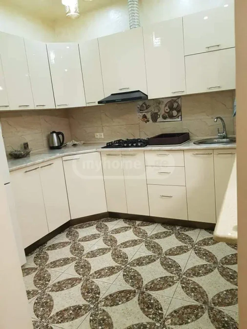 1+1 на Z. Gorgiladze Street 45 რუსთაველის უბანი