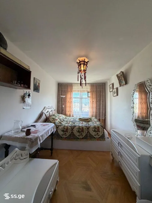 5 room Flat For Sale. Districts of Vazha-Pshavela