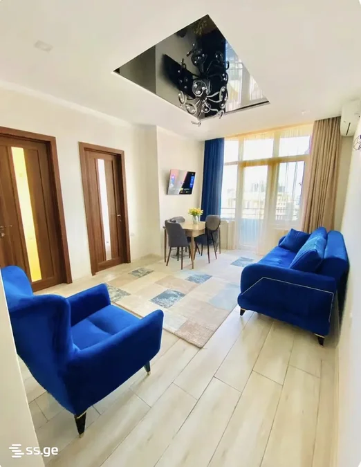2-комнатная квартира, 60 кв.м на улице Инасаридзе, 16а