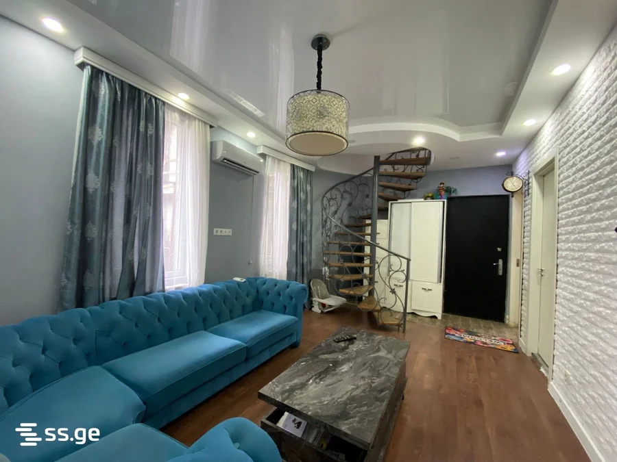 Коммерческое помещение на Piazza Residence улица Царя Парнаваза 44 Old Batumi