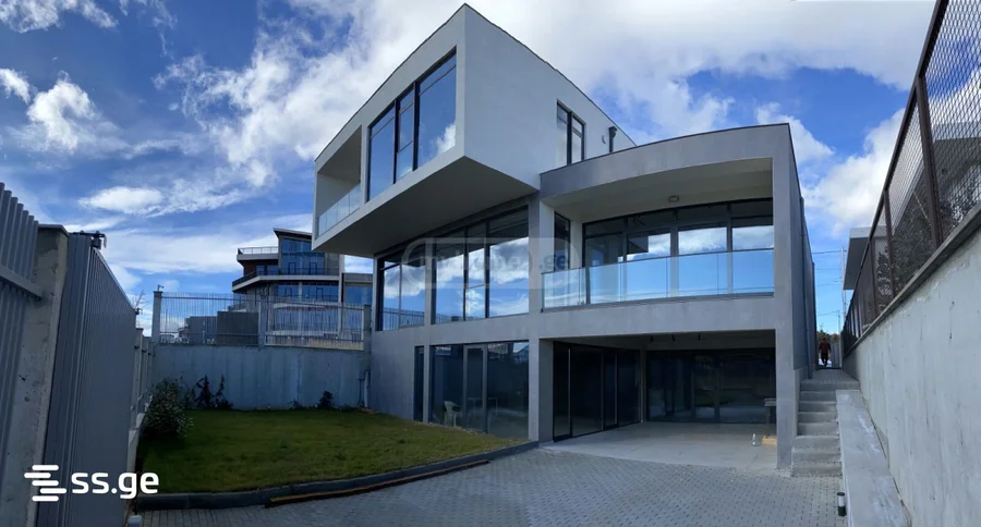 Room Private House For Sale. Lisi lake