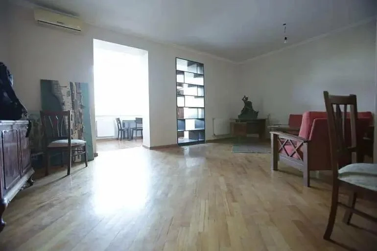Шота Руставели 5-й тупик, 3: 3-комнатная, 90.0 м²