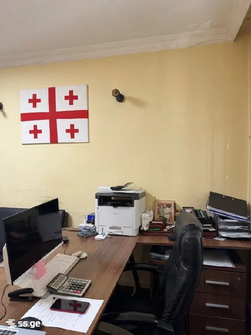 Офисное коммерческое помещение в районе Старого Батуми